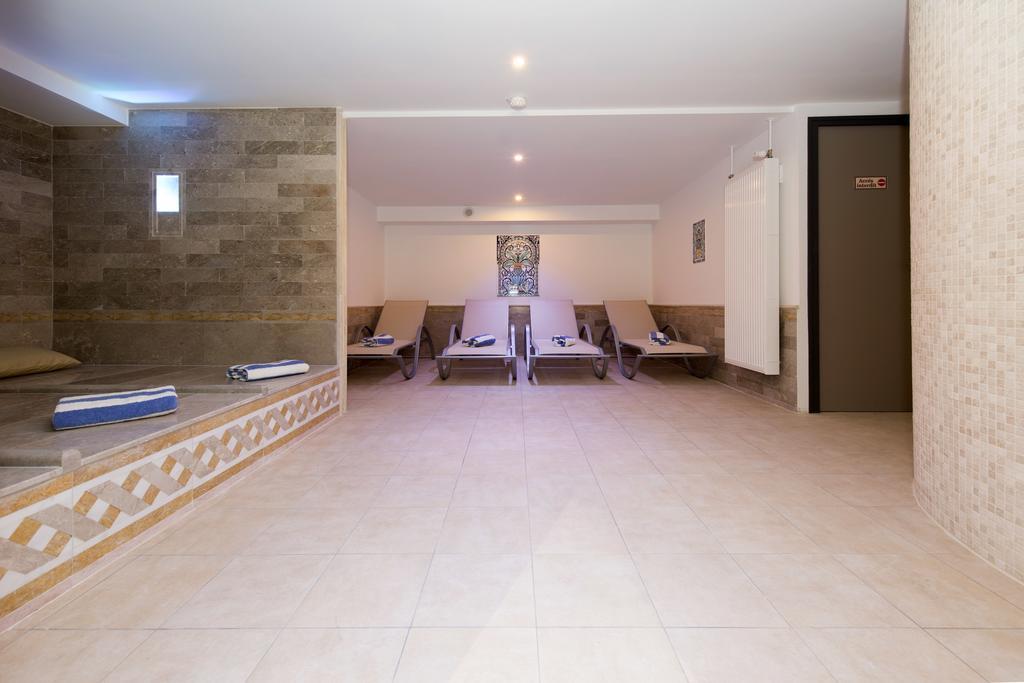 Alexain Hotel Restaurant & Wellness - Colmar Ouest Trois epis Bagian luar foto