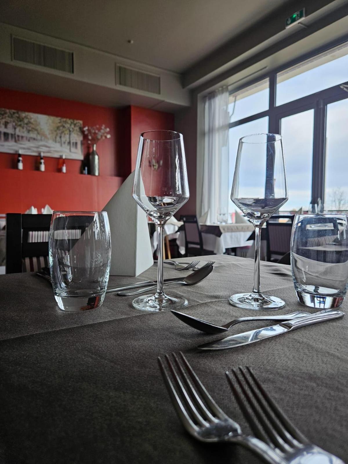 Alexain Hotel Restaurant & Wellness - Colmar Ouest Trois epis Bagian luar foto