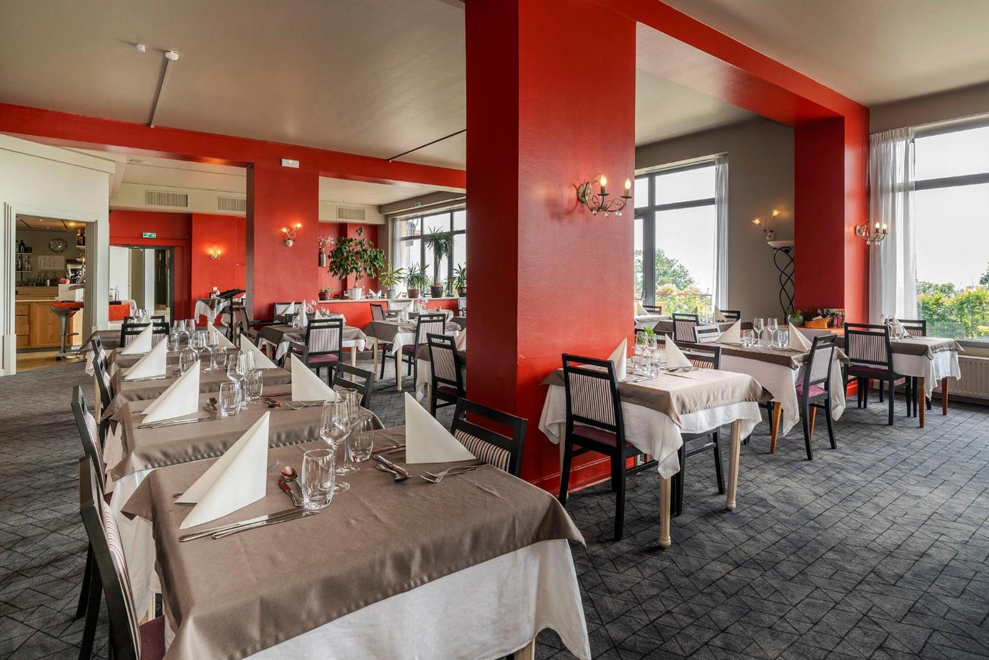 Alexain Hotel Restaurant & Wellness - Colmar Ouest Trois epis Bagian luar foto