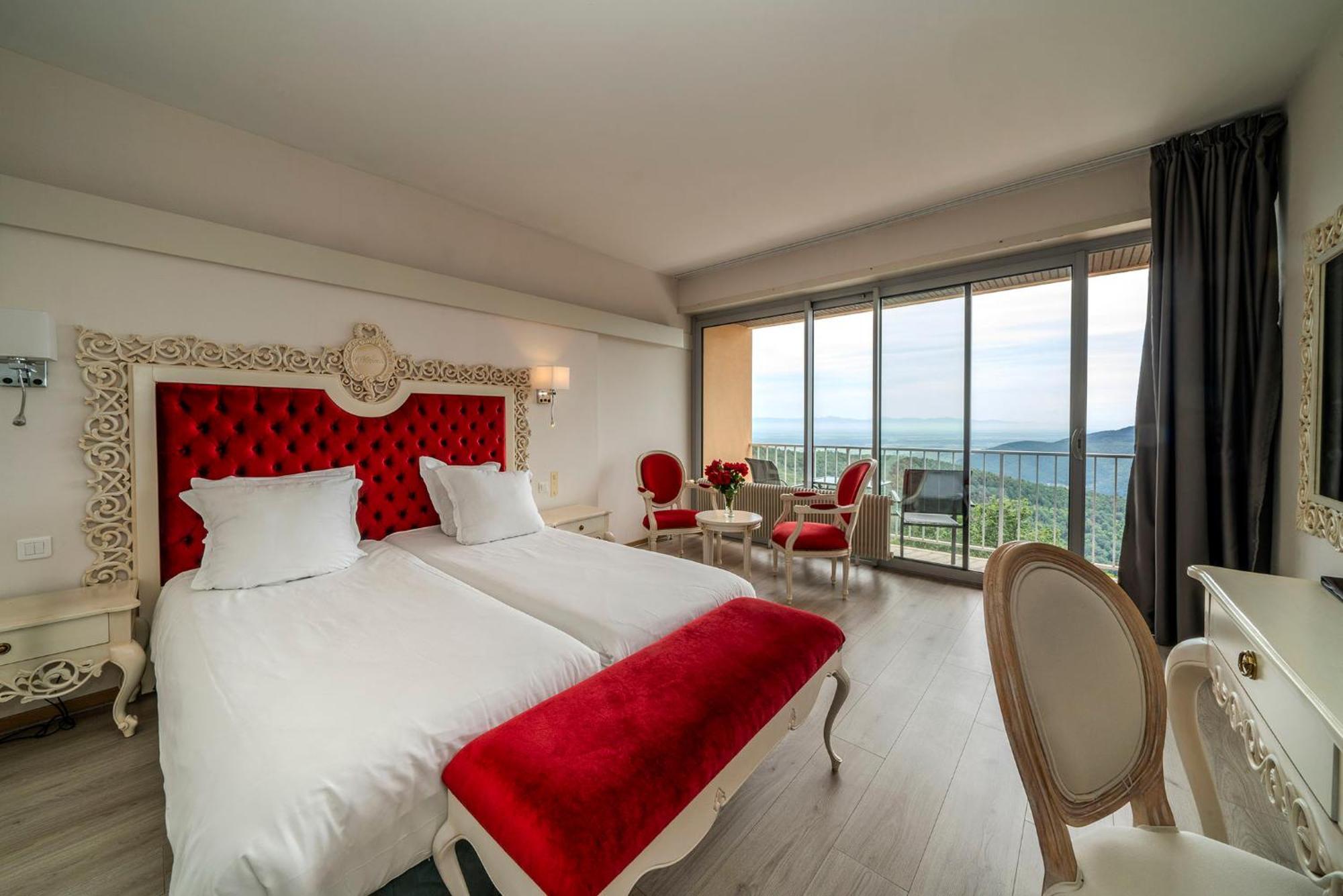 Alexain Hotel Restaurant & Wellness - Colmar Ouest Trois epis Bagian luar foto