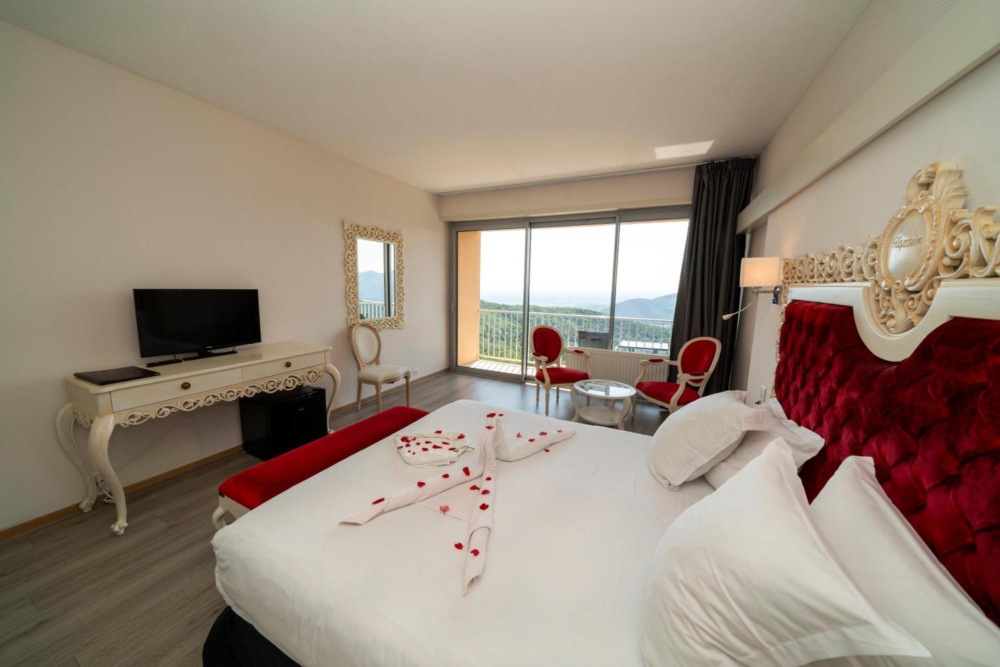 Alexain Hotel Restaurant & Wellness - Colmar Ouest Trois epis Bagian luar foto