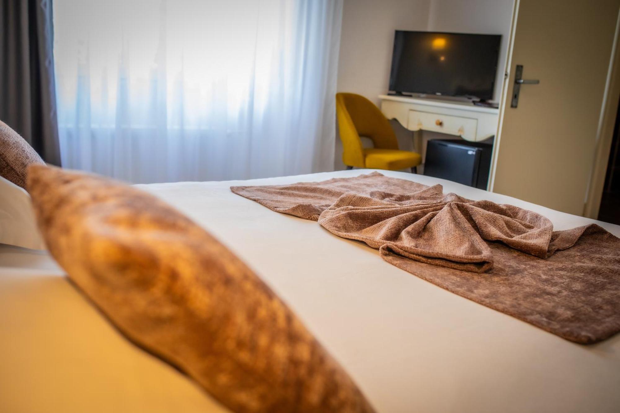 Alexain Hotel Restaurant & Wellness - Colmar Ouest Trois epis Bagian luar foto