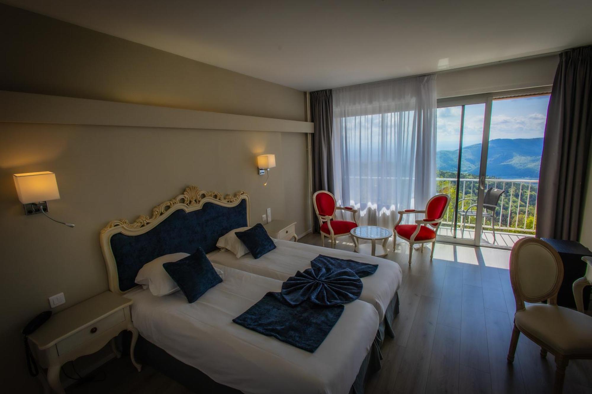 Alexain Hotel Restaurant & Wellness - Colmar Ouest Trois epis Bagian luar foto