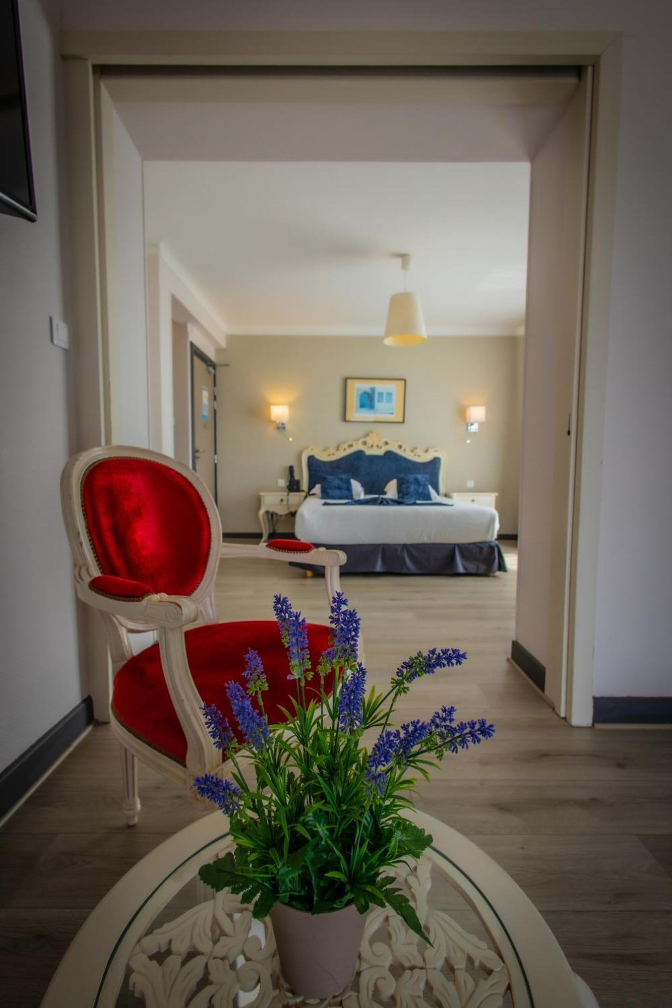 Alexain Hotel Restaurant & Wellness - Colmar Ouest Trois epis Bagian luar foto