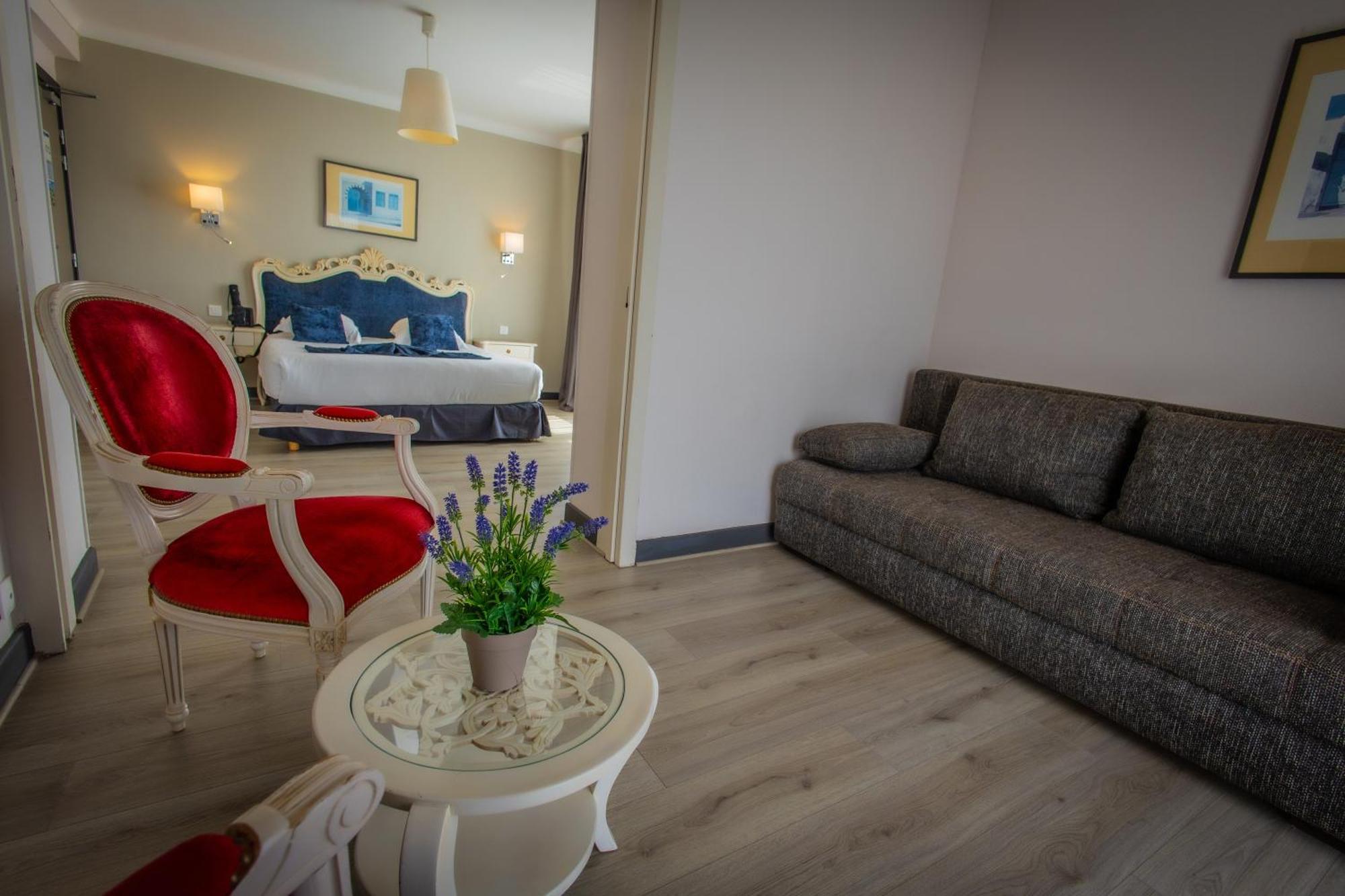 Alexain Hotel Restaurant & Wellness - Colmar Ouest Trois epis Bagian luar foto